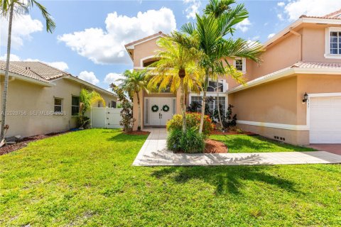 Casa en alquiler en Pembroke Pines, Florida, 4 dormitorios, 232.63 m2 № 2077409 - foto 4
