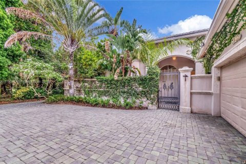 House in West Palm Beach, Florida 3 bedrooms, 229.1 sq.m. № 1758888 - photo 11