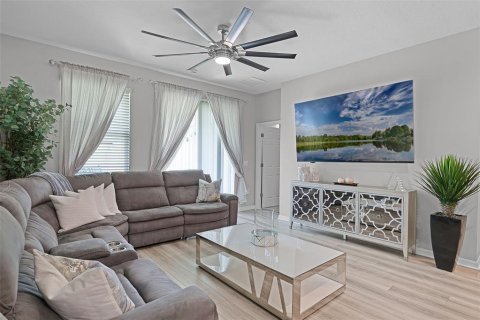 House in Minneola, Florida 4 bedrooms, 206.8 sq.m. № 1876136 - photo 13