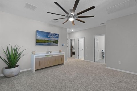 House in Minneola, Florida 4 bedrooms, 206.8 sq.m. № 1876136 - photo 16