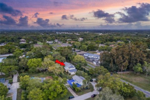 House in Largo, Florida 6 bedrooms, 232.81 sq.m. № 2104503 - photo 4