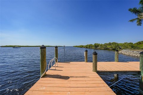 Villa ou maison à vendre à Punta Gorda, Floride: 3 chambres, 222.87 m2 № 2144891 - photo 25