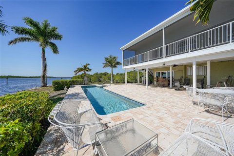 Villa ou maison à vendre à Punta Gorda, Floride: 3 chambres, 222.87 m2 № 2144891 - photo 11
