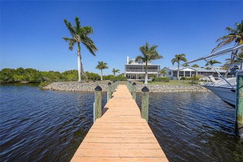Villa ou maison à vendre à Punta Gorda, Floride: 3 chambres, 222.87 m2 № 2144891 - photo 27