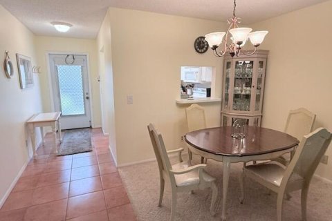 Copropriété à louer à Stuart, Floride: 2 chambres, 96.99 m2 № 2263632 - photo 2