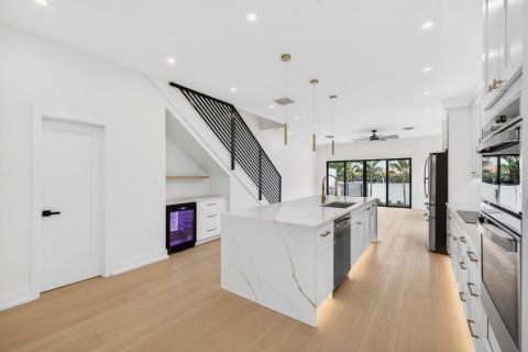 Touwnhouse à vendre à Fort Lauderdale, Floride: 4 chambres, 210.42 m2 № 2085150 - photo 8