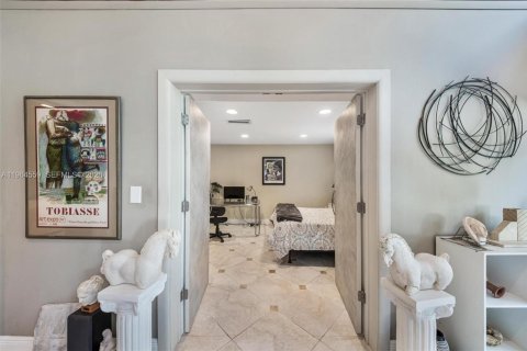 Villa ou maison à vendre à South Miami, Floride: 4 chambres, 362.69 m2 № 2026182 - photo 30