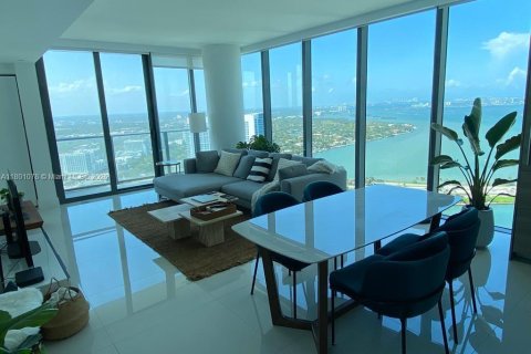 Condo in Miami, Florida, 1 bedroom  № 1862144 - photo 3