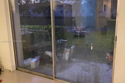 Condo in Coral Springs, Florida, 2 bedrooms  № 2066175 - photo 5