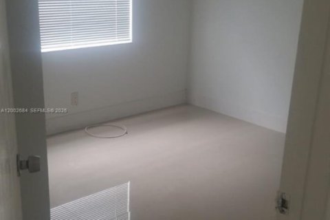 Condo in Coral Springs, Florida, 2 bedrooms  № 2066175 - photo 11