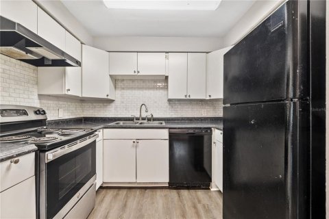 Apartment in Tampa, Florida 2 bedrooms, 71.35 sq.m. № 2204212 - photo 6