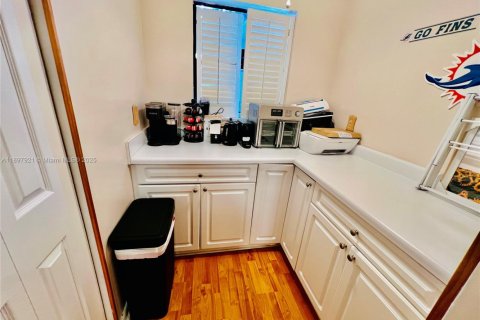 Condo in Plantation, Florida, 2 bedrooms  № 1949675 - photo 10