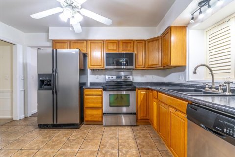 House in Longwood, Florida 4 bedrooms, 229.38 sq.m. № 1919480 - photo 16