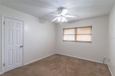House in Longwood, Florida 4 bedrooms, 229.38 sq.m. № 1919480 - photo 12