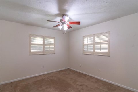 House in Longwood, Florida 4 bedrooms, 229.38 sq.m. № 1919480 - photo 11