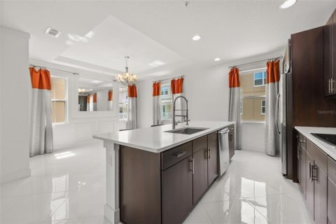Townhouse in Lake Mary, Florida 3 bedrooms, 184.78 sq.m. № 2217352 - photo 13