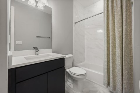 Townhouse in Lake Mary, Florida 3 bedrooms, 184.78 sq.m. № 2217352 - photo 7