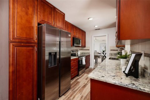 House in Clearwater, Florida 3 bedrooms, 155.33 sq.m. № 2093192 - photo 15