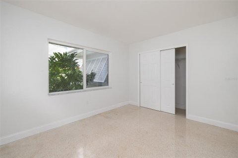 House in Clearwater, Florida 3 bedrooms, 155.33 sq.m. № 2093192 - photo 28