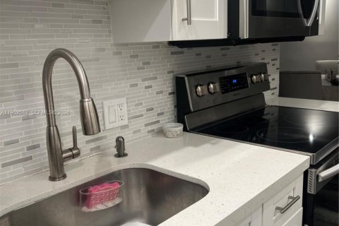 Condo à Aventura, Floride, 2 chambres  № 2025773