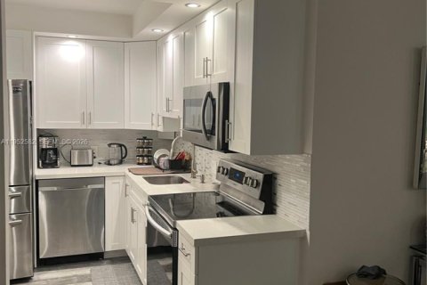 Copropriété à louer à Aventura, Floride: 2 chambres, 92.53 m2 № 2025773 - photo 4