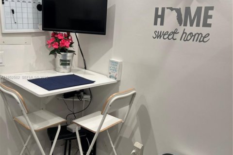 Copropriété à louer à Aventura, Floride: 2 chambres, 92.53 m2 № 2025773 - photo 2