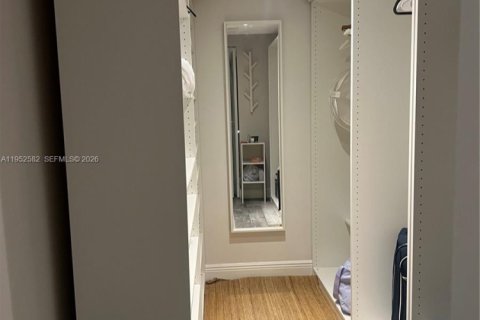 Copropriété à louer à Aventura, Floride: 2 chambres, 92.53 m2 № 2025773 - photo 17