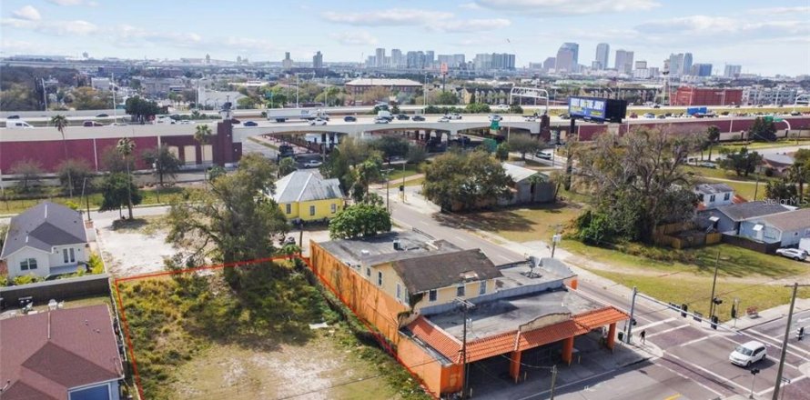Land in Tampa, Florida № 2266982