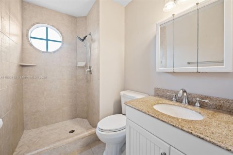 Townhouse in Plantation, Florida 2 bedrooms, 110.46 sq.m. № 1945498 - photo 28