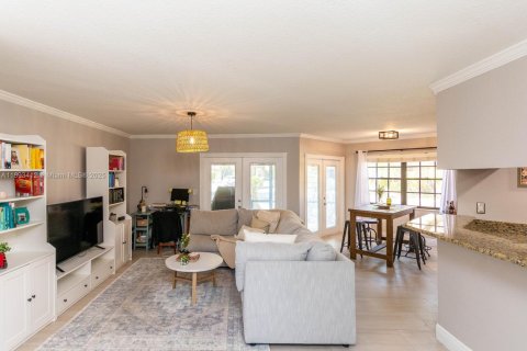 Townhouse in Plantation, Florida 2 bedrooms, 110.46 sq.m. № 1945498 - photo 6