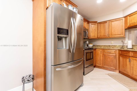 Townhouse in Plantation, Florida 2 bedrooms, 110.46 sq.m. № 1945498 - photo 16