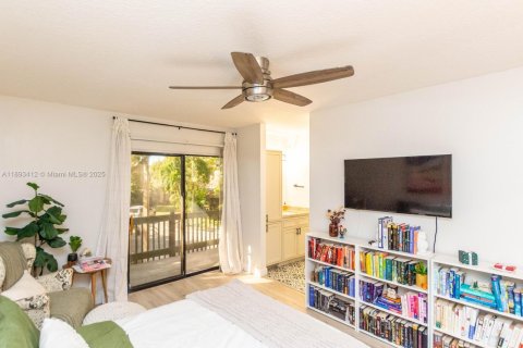 Townhouse in Plantation, Florida 2 bedrooms, 110.46 sq.m. № 1945498 - photo 21
