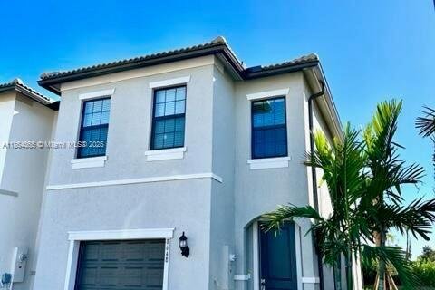 Townhouse in Lake Worth, Florida 3 bedrooms, 169.64 sq.m. № 1891954 - photo 2