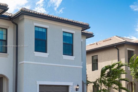 Townhouse in Lake Worth, Florida 3 bedrooms, 169.64 sq.m. № 1891954 - photo 3