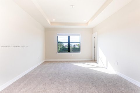 Townhouse in Lake Worth, Florida 3 bedrooms, 169.64 sq.m. № 1891954 - photo 12