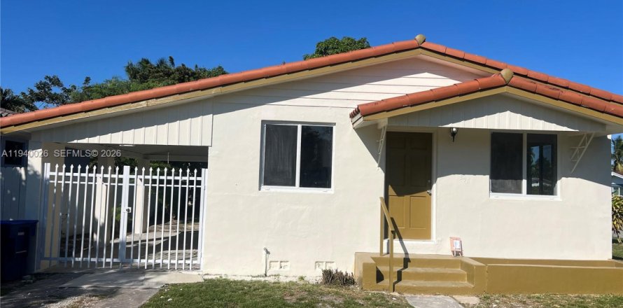 Дом в Майами, Флорида 3 спальни, 93.65м2 № 1997321