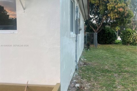 Купить виллу или дом в Майами, Флорида 3 спальни, 93.65м2, № 1997321 - фото 7