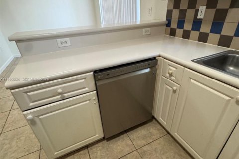 Купить виллу или дом в Хомстед, Флорида 3 спальни, 120.96м2, № 2052276 - фото 26