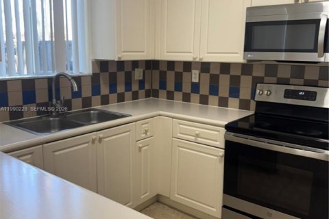 Купить виллу или дом в Хомстед, Флорида 3 спальни, 120.96м2, № 2052276 - фото 28