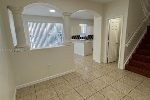 Купить виллу или дом в Хомстед, Флорида 3 спальни, 120.96м2, № 2052276 - фото 2