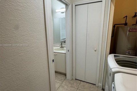 Купить виллу или дом в Хомстед, Флорида 3 спальни, 120.96м2, № 2052276 - фото 13