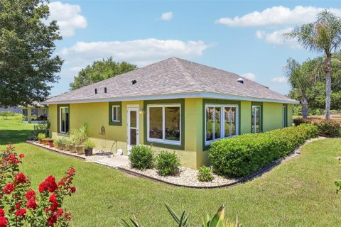 House in Umatilla, Florida 3 bedrooms, 133.41 sq.m. № 2237580 - photo 10