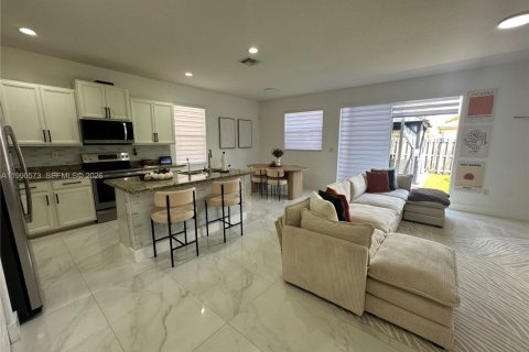 Купить виллу или дом в Хомстед, Флорида 3 спальни, 157.75м2, № 2056834 - фото 12