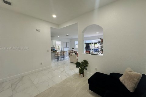 Купить виллу или дом в Хомстед, Флорида 3 спальни, 157.75м2, № 2056834 - фото 5