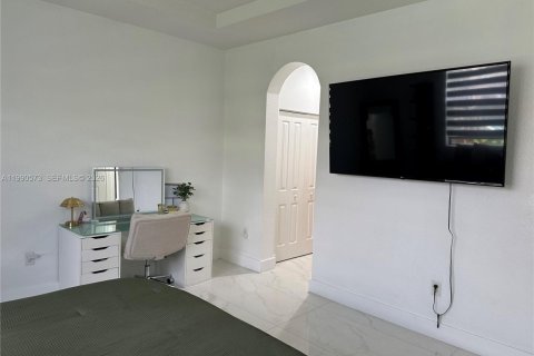 Купить виллу или дом в Хомстед, Флорида 3 спальни, 157.75м2, № 2056834 - фото 20