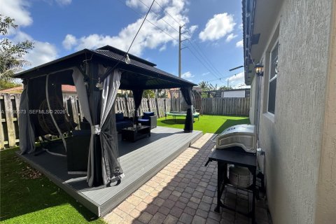 Купить виллу или дом в Хомстед, Флорида 3 спальни, 157.75м2, № 2056834 - фото 30