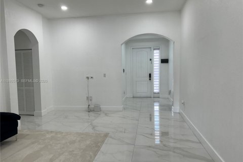 Купить виллу или дом в Хомстед, Флорида 3 спальни, 157.75м2, № 2056834 - фото 6