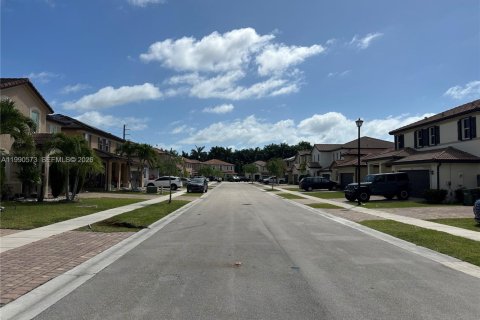 Купить виллу или дом в Хомстед, Флорида 3 спальни, 157.75м2, № 2056834 - фото 3