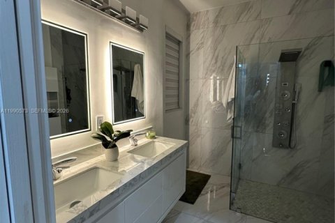 Купить виллу или дом в Хомстед, Флорида 3 спальни, 157.75м2, № 2056834 - фото 25