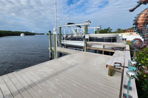 House in Ruskin, Florida 3 bedrooms, 132.66 sq.m. № 1626418 - photo 13